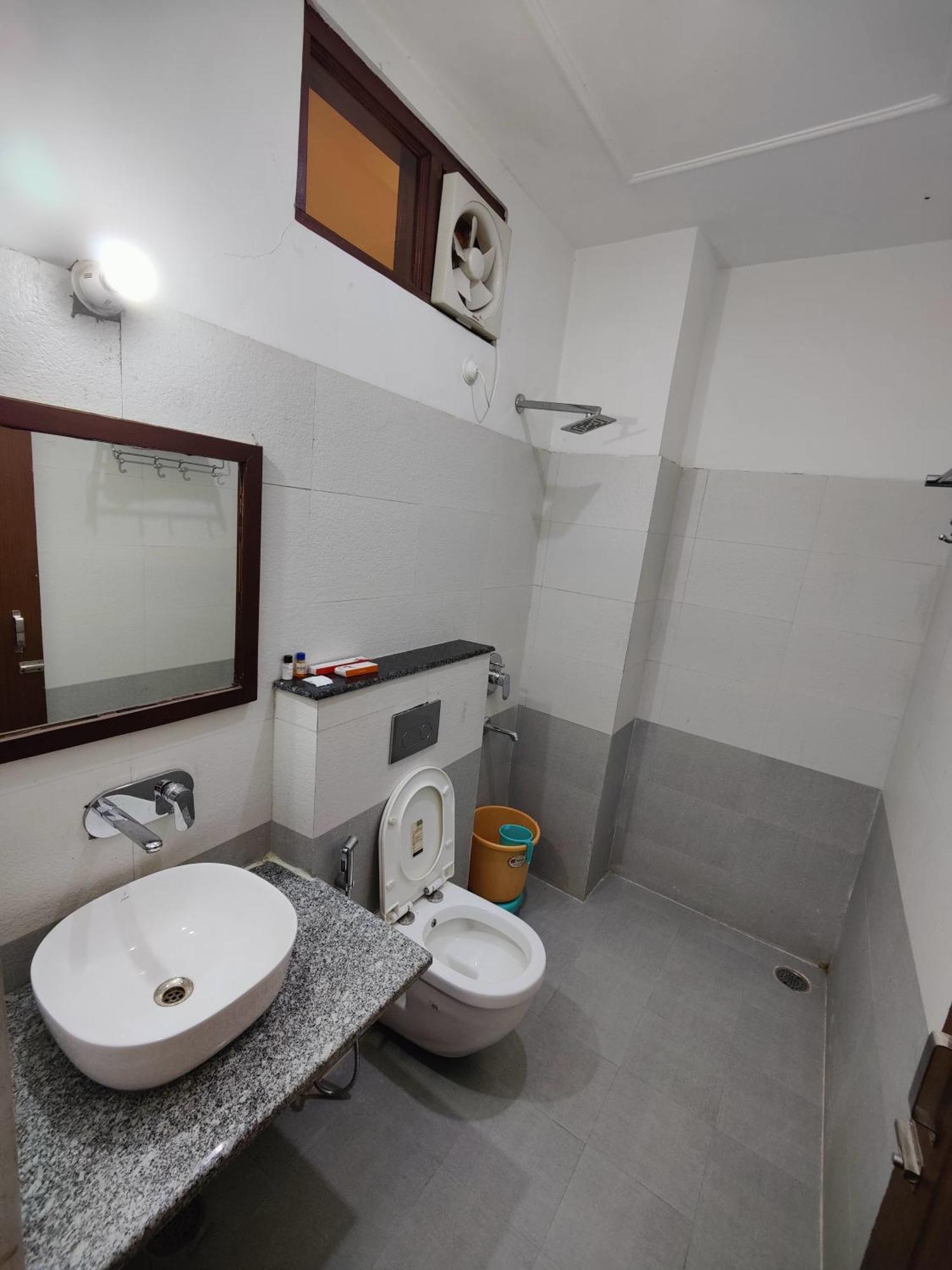 Alaknanda Motel & Restaurant Rudraprayāg Extérieur photo