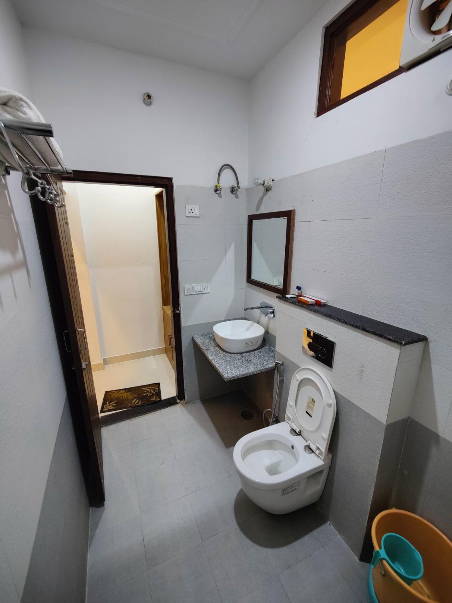 Alaknanda Motel & Restaurant Rudraprayāg Extérieur photo